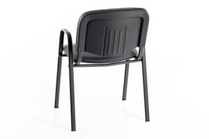 Diesen Stuhl kann man sich auch von hinten ansehen Diesen Stuhl kann man sich auch von hinten ansehen